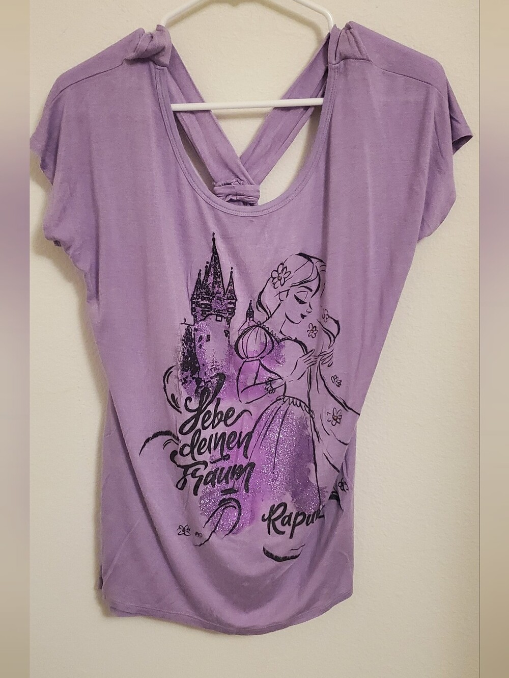 Disney Parks Tangled Sparkle Rapunzel Graphic Top Size L Live Your Dream
